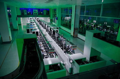 暗中 工作的智能工廠 機械手上長出了 眼睛 丨新經濟 再出發